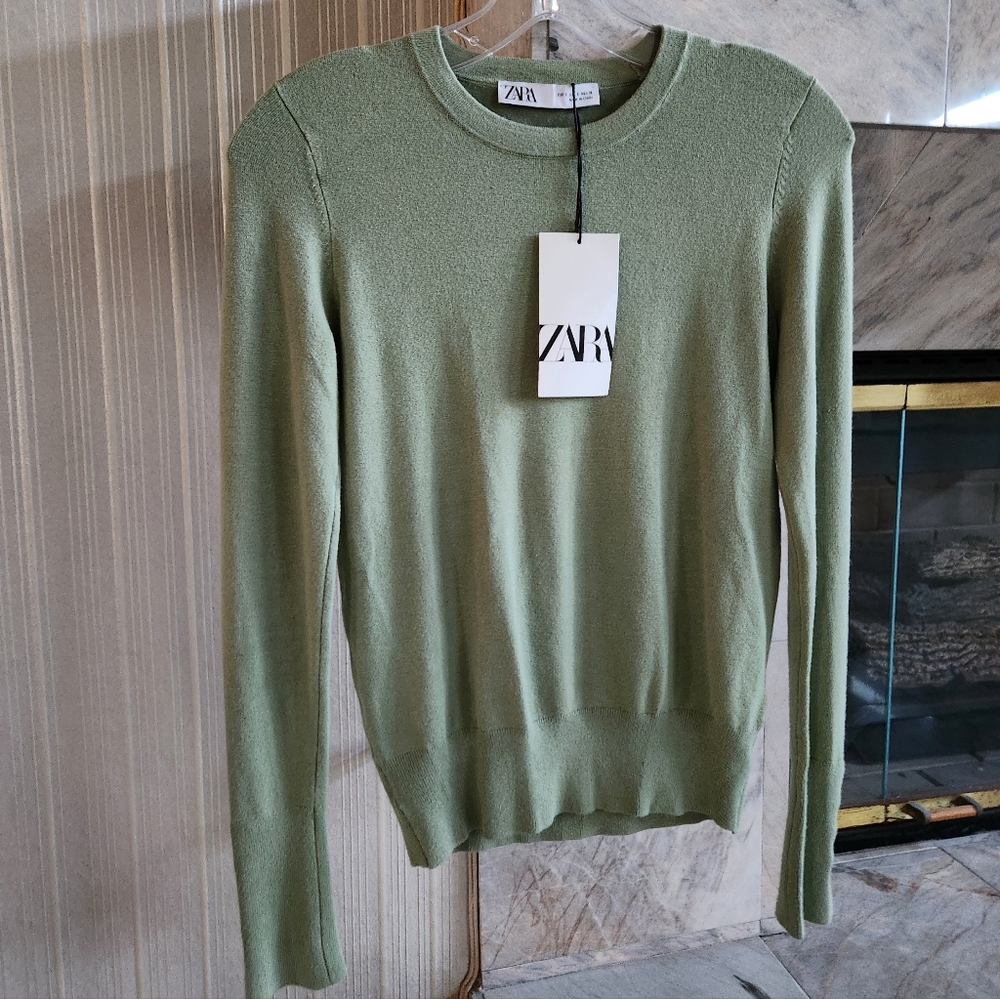 ZARA Green Knit Sweater Gold Button NWT S